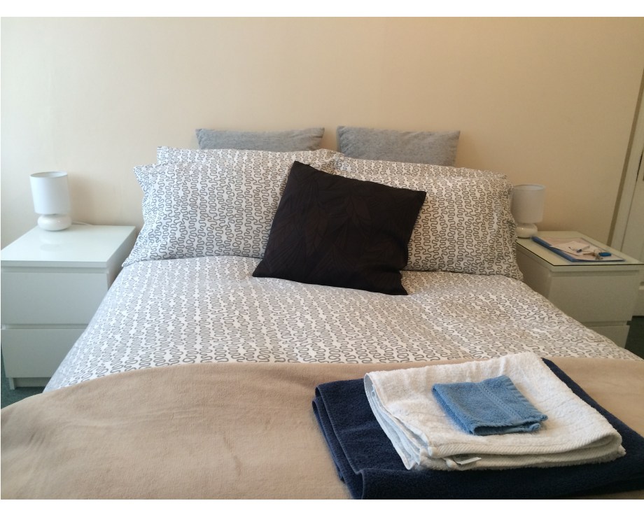 £10 off daily rate - Offer ends 19/12/2013